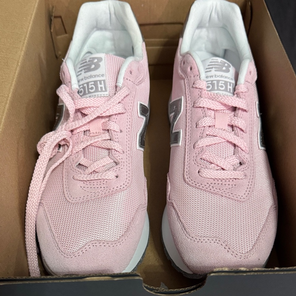 New Balance Women's Blush Pink Sneakers